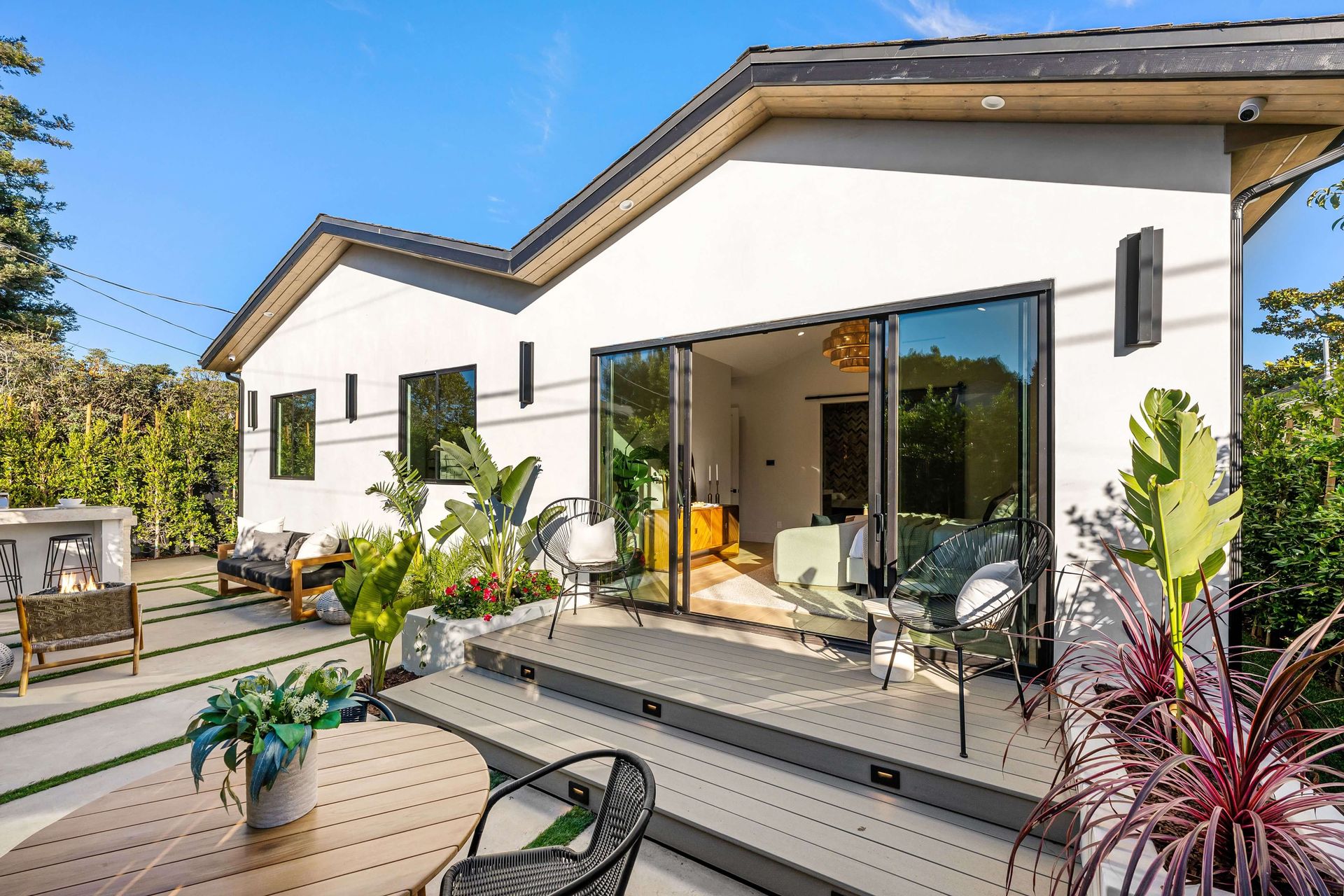 Exemple d'une extension de maison avec terrasse